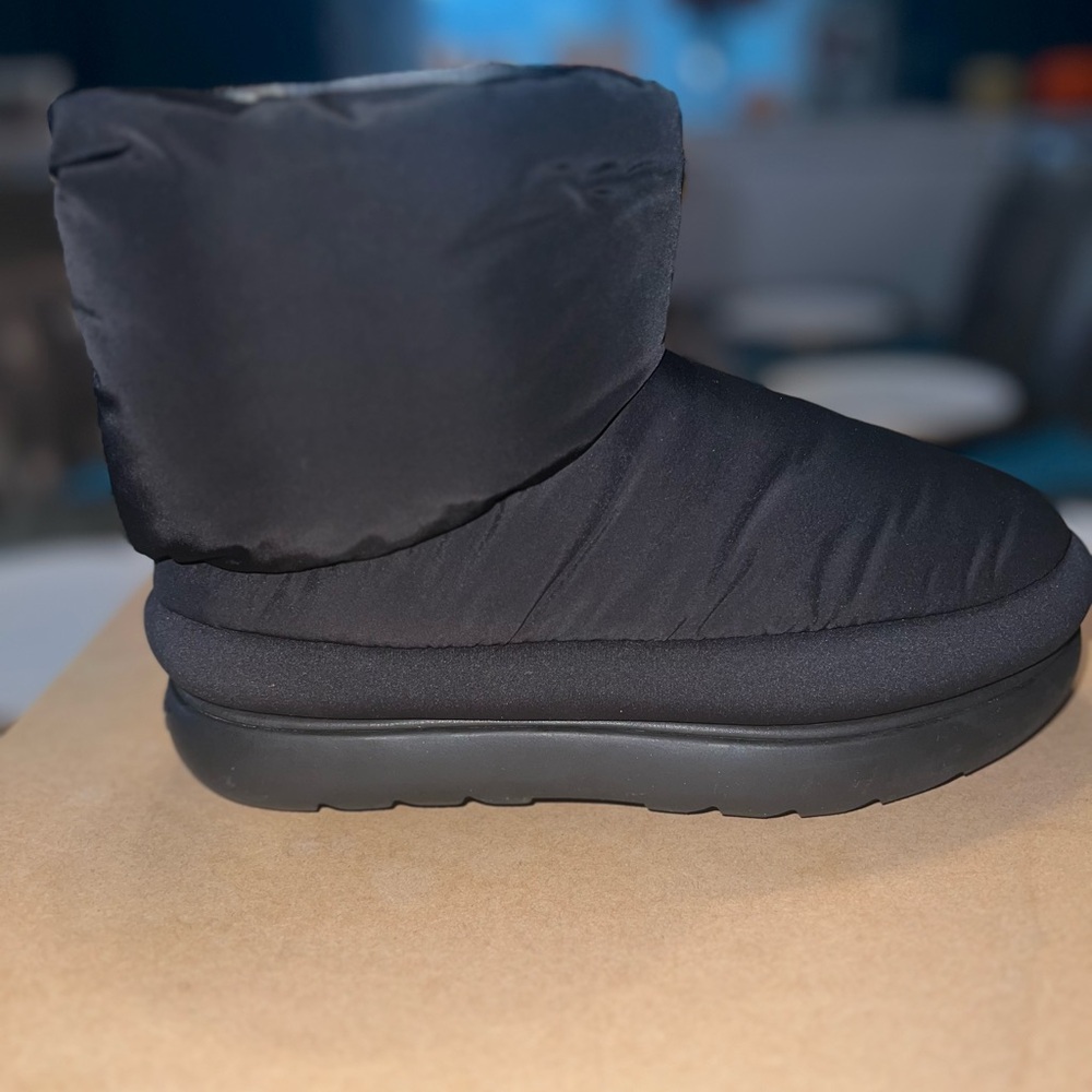 Ugg Boots- MAKE YOUR OFFERS